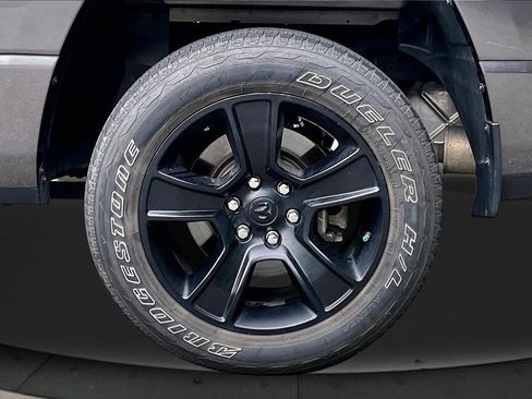 Used 2023 RAM 1500 Big Horn RWD image 34