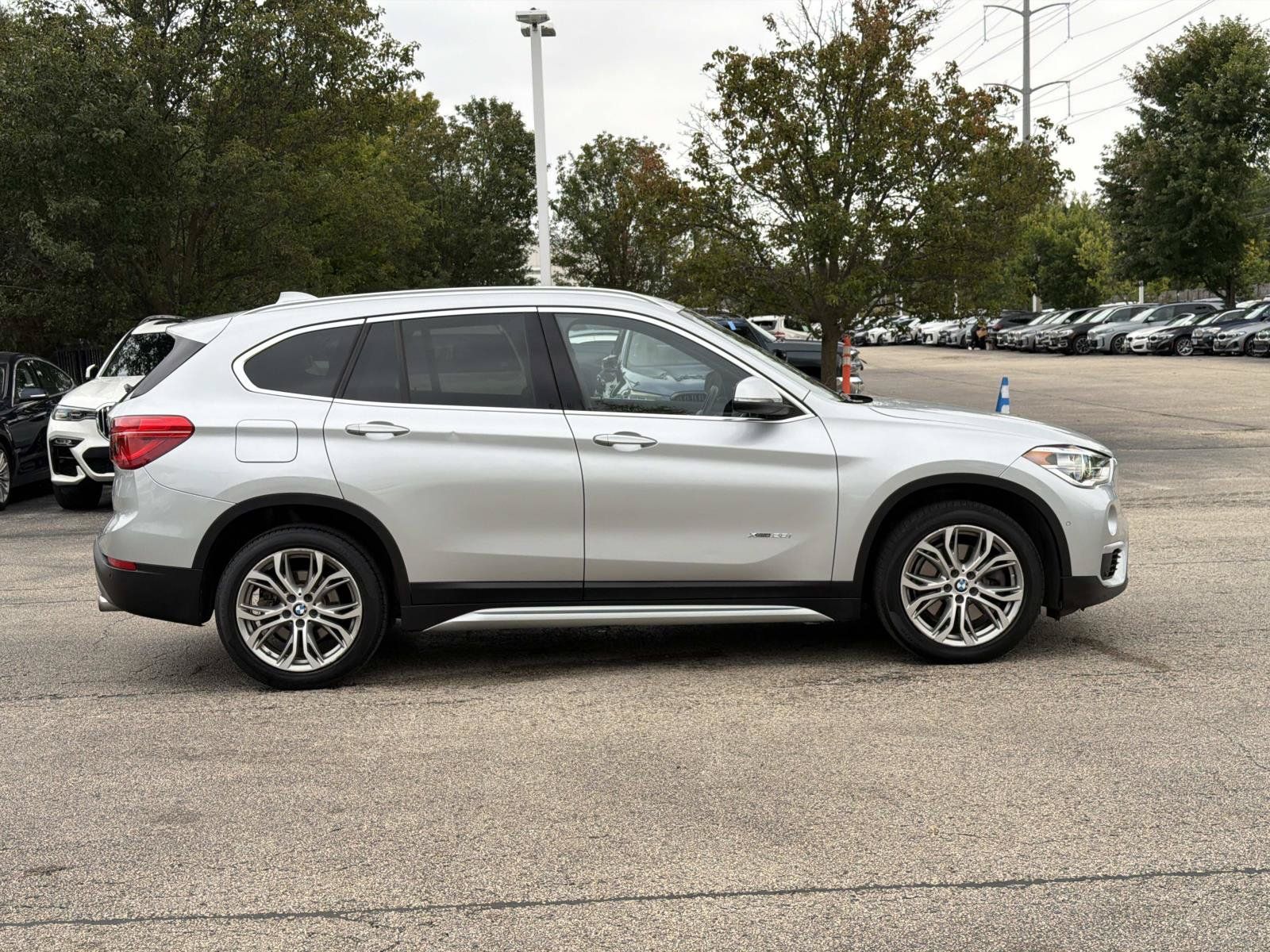 Used 2017 BMW X1 xDrive28i AWD/4WD image 4
