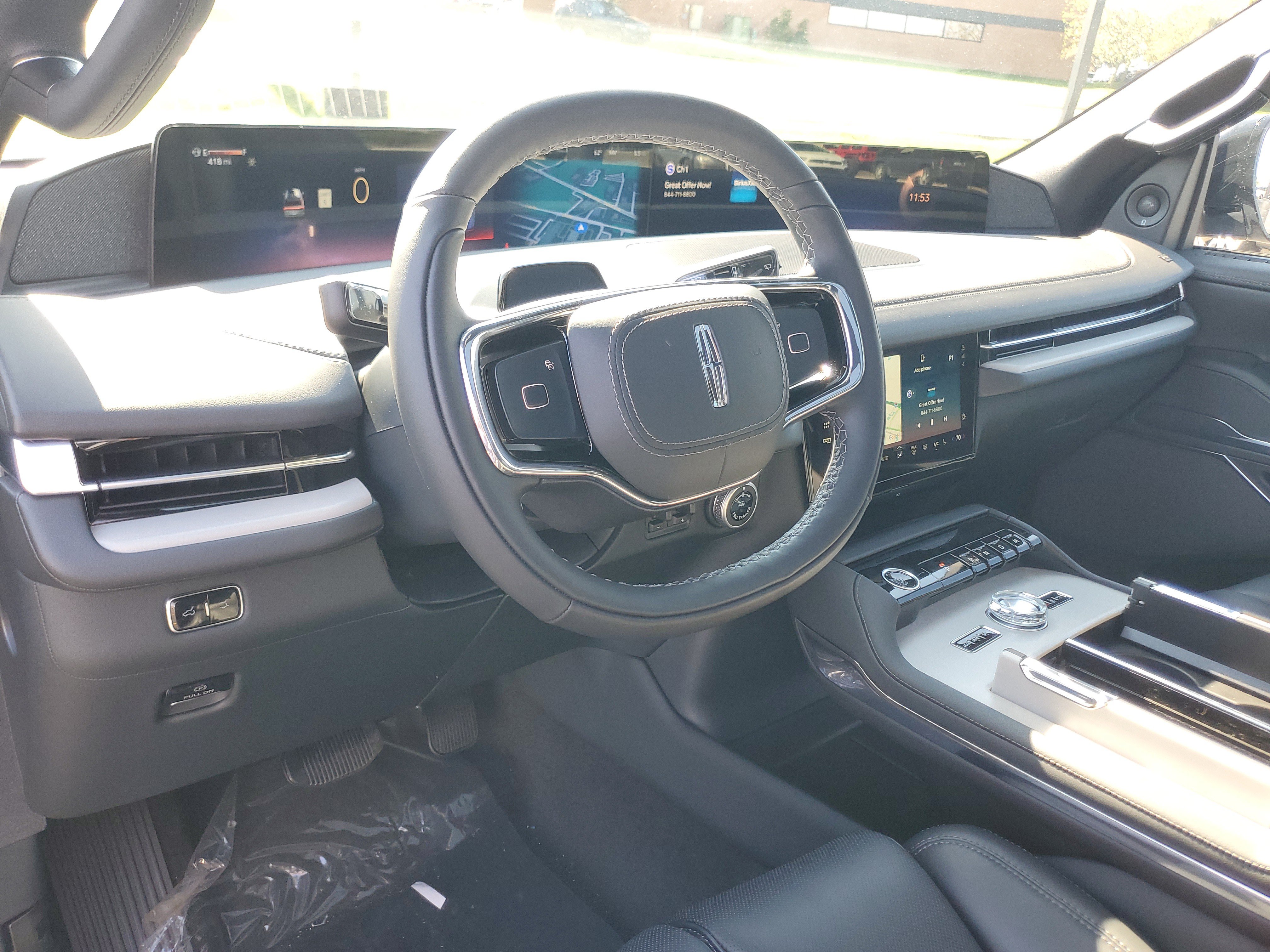 New 2027 Lincoln Navigator Reserve w/ Jet Appearance Package AWD/4WD image 14
