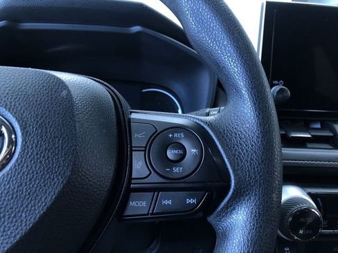 Used 2025 Toyota RAV4 XLE image 27