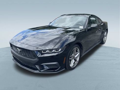 Certified 2024 Ford Mustang Coupe RWD image 9