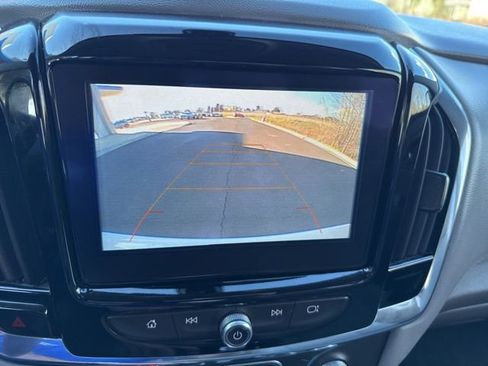 Used 2018 Chevrolet Traverse LT w/ LPO, Cargo Package image 42