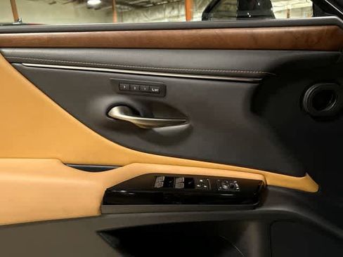 Used 2022 Lexus ES 350 w/ Premium Package FWD image 22