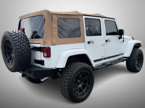 Used 2017 Jeep Wrangler Unlimited Sahara w/ Dual Top Group image 3