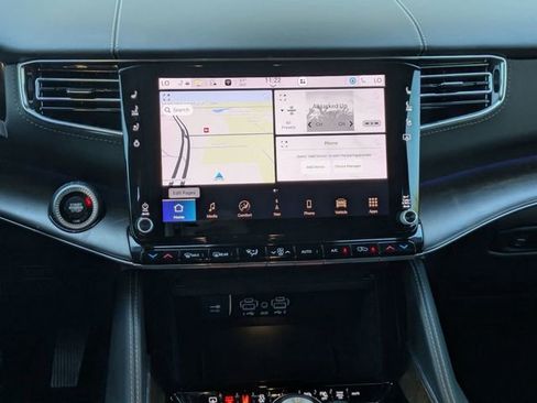 Used 2023 Jeep Grand Wagoneer 4WD w/ Convenience Group III image 22