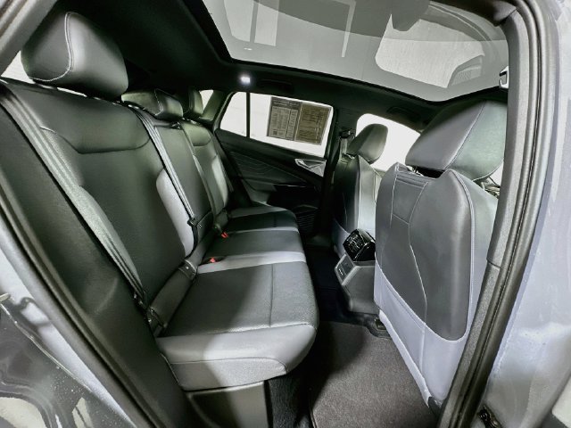 Certified 2023 Volkswagen ID.4 Pro S AWD/4WD image 29