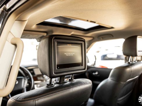 Used 2019 Nissan Armada Platinum w/ Captain's Chairs Package image 39