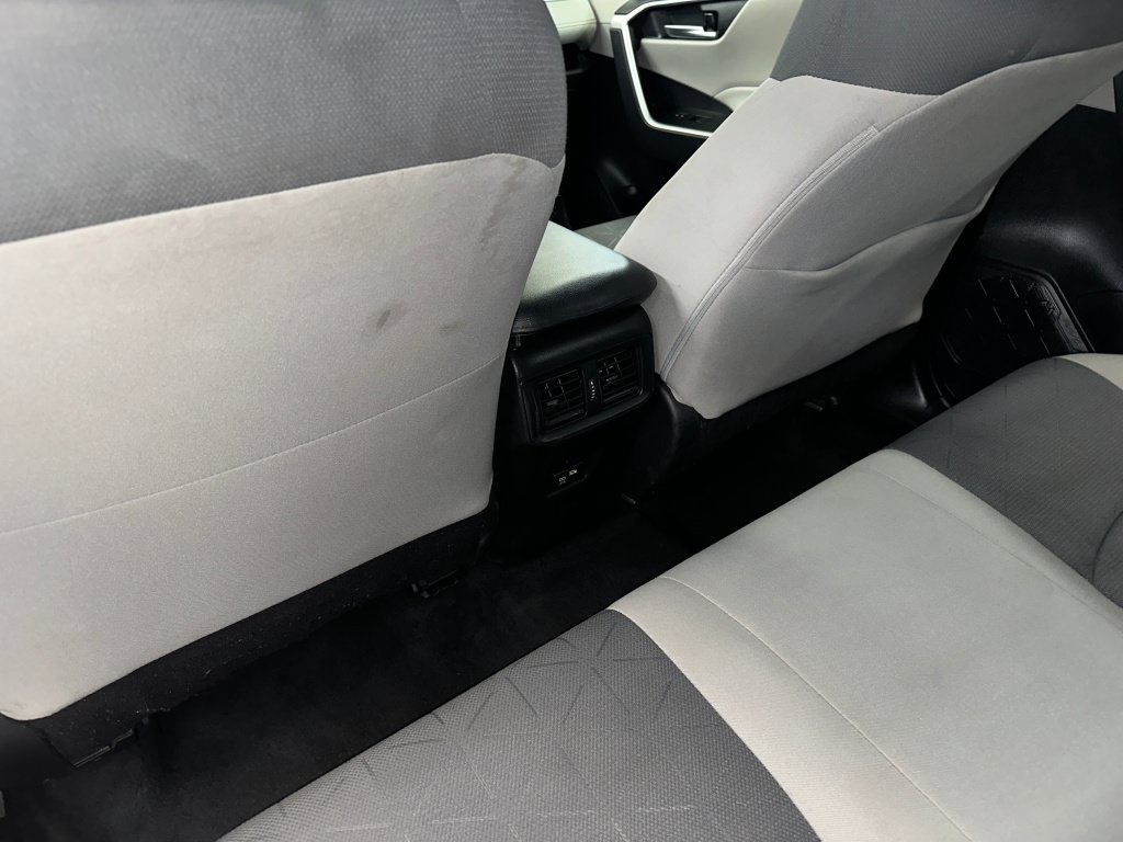 Used 2021 Toyota RAV4 XLE w/ Convenience Package AWD/4WD image 19