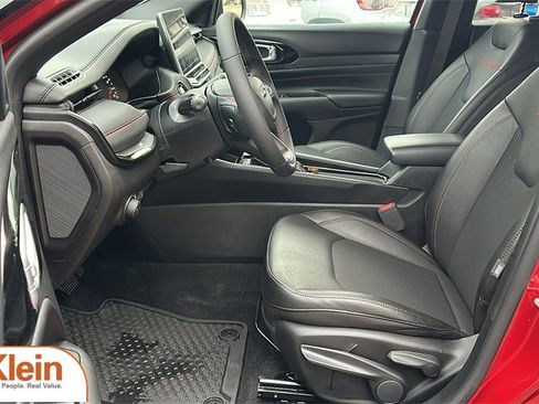 Used 2024 Jeep Compass Trailhawk image 13