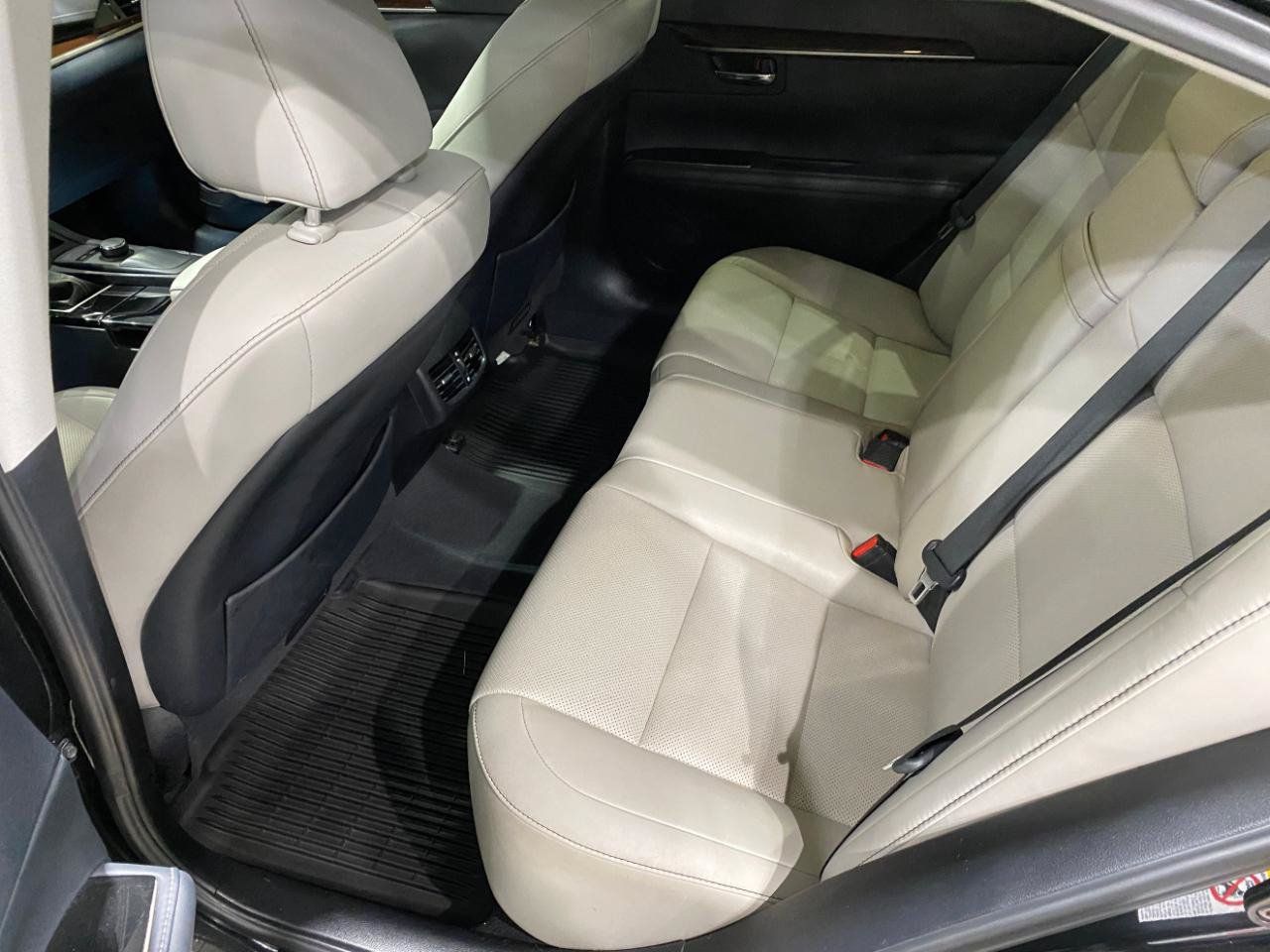 Used 2017 Lexus ES 350 w/ Premium Package FWD image 23