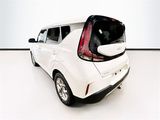 Used 2023 Kia Soul LX w/ LX Technology Package image 5
