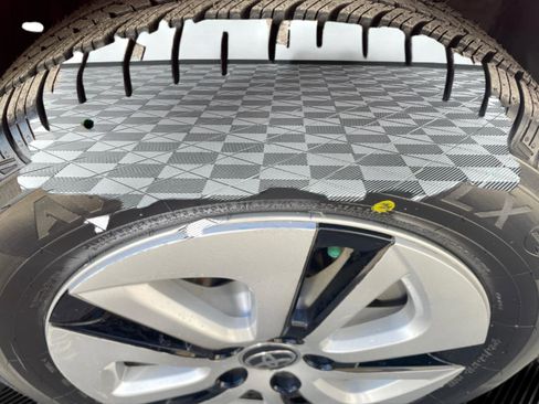 Used 2017 Toyota Prius Four w/ Protection Package image 24