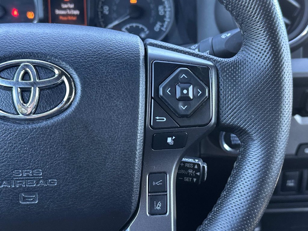 Used 2022 Toyota Tacoma TRD Off-Road w/ Technology Package RWD image 28
