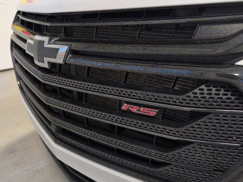 Used 2021 Chevrolet Traverse RS image 9