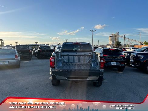 New 2026 GMC Canyon Elevation w/ Convenience Package image 16