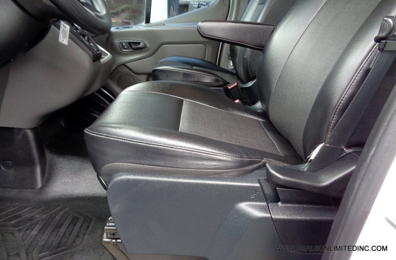 Used 2020 Ford Transit 150 Low Roof w/ Load Area Protection Package RWD image 8