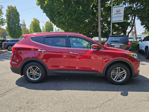 Used 2018 Hyundai Santa Fe Sport w/ 2.4L Value Package 02 AWD/4WD image 8
