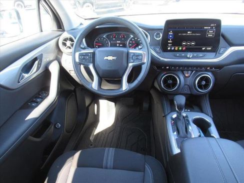 Certified 2024 Chevrolet Blazer LT w/ Convenience Package image 13