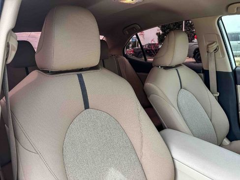 Used 2022 Toyota Camry LE FWD image 22