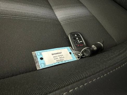 Used 2025 Honda Civic Sport image 32