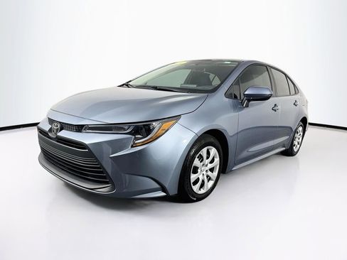 Used 2024 Toyota Corolla LE FWD image 3