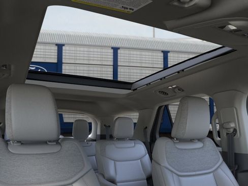 New 2026 Ford Explorer Active w/ Active Comfort Package AWD/4WD image 22