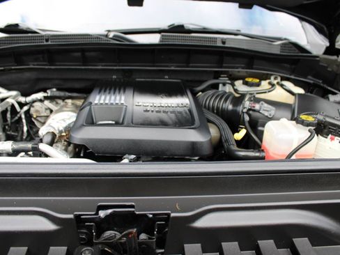 Used 2021 GMC Sierra 1500 AT4 AWD/4WD image 16