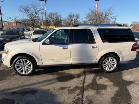 Used 2017 Ford Expedition EL Platinum image 2
