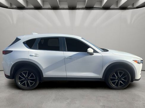 Used 2018 MAZDA CX-5 Touring w/ Preferred Equipment Package AWD/4WD image 6