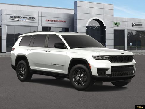 New 2025 Jeep Grand Cherokee L Altitude image 11