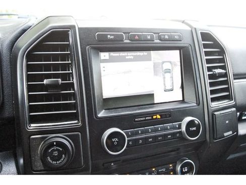 Used 2018 Ford Expedition Max Limited w/ Equipment Group 302A RWD image 23