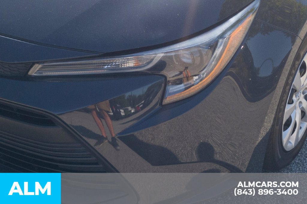 Used 2024 Toyota Corolla LE FWD image 10