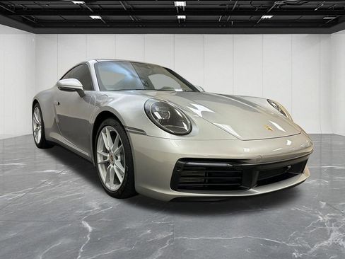 Used 2024 Porsche 911 Carrera image 13