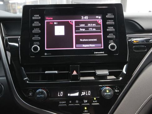 Used 2024 Toyota Camry SE w/ Convenience Package FWD image 19
