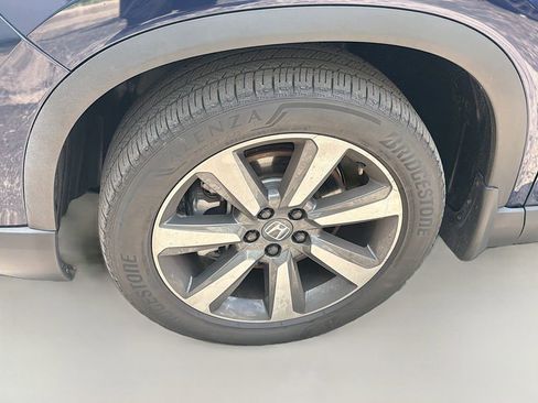 Used 2025 Honda Pilot Touring image 33