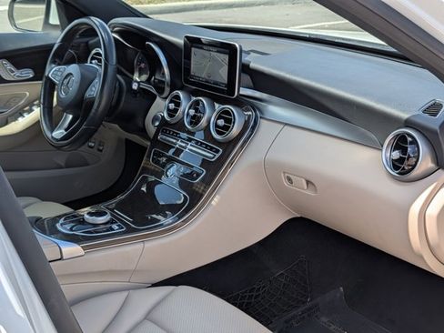Used 2018 Mercedes-Benz C 350e Sedan image 22