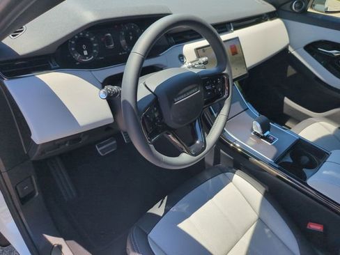 New 2026 Land Rover Range Rover Evoque Hoxton AWD/4WD image 7