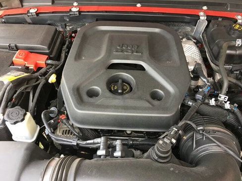 Used 2024 Jeep Wrangler Unlimited Sport image 31