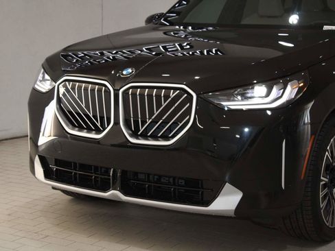 Used 2025 BMW X3 xDrive30i image 2