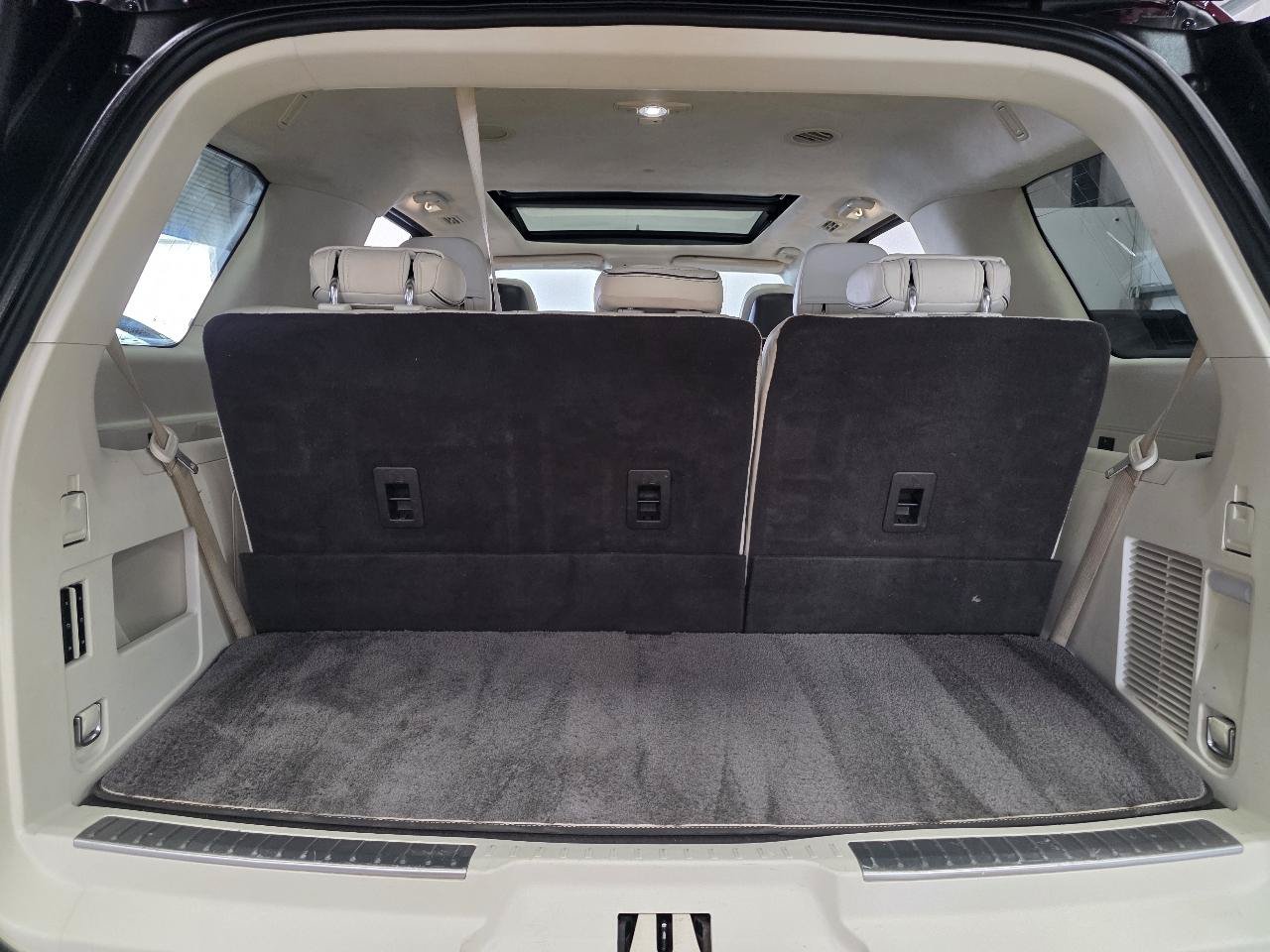 Used 2020 Lincoln Navigator Black Label w/ Cargo Convenience Package AWD/4WD image 22