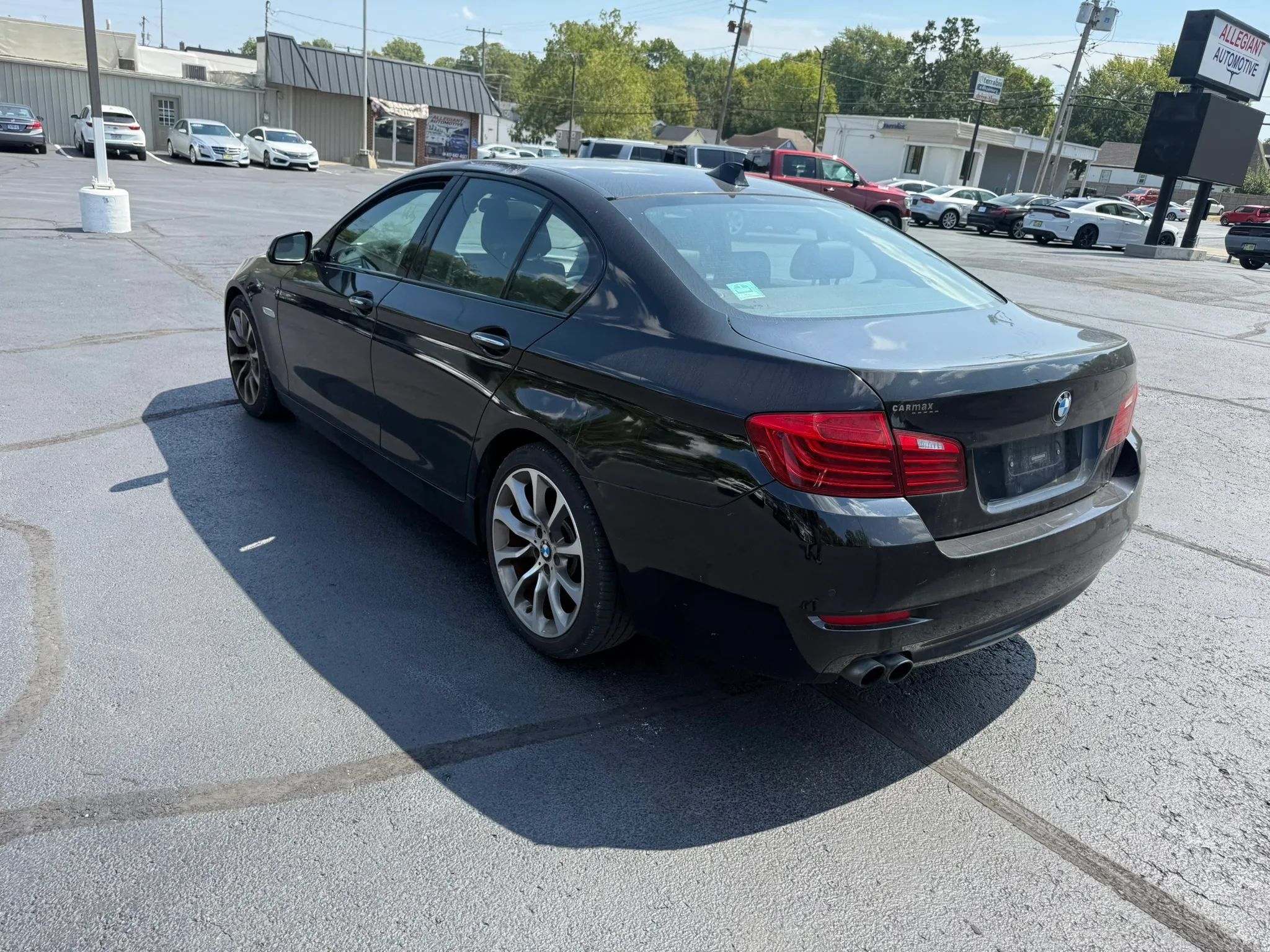 Used 2016 BMW 528i xDrive Sedan AWD/4WD image 5