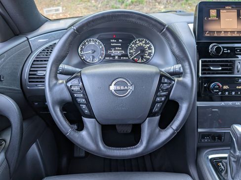 Used 2023 Nissan Armada SL w/ Midnight Edition Package image 25