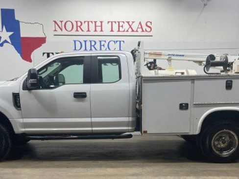 Used 2017 Ford F350 XL w/ Power Equipment Group image 9