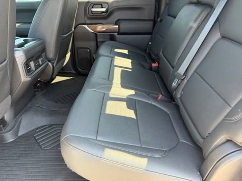 Used 2021 Chevrolet Silverado 1500 LT Trail Boss w/ Convenience Package II AWD/4WD image 15
