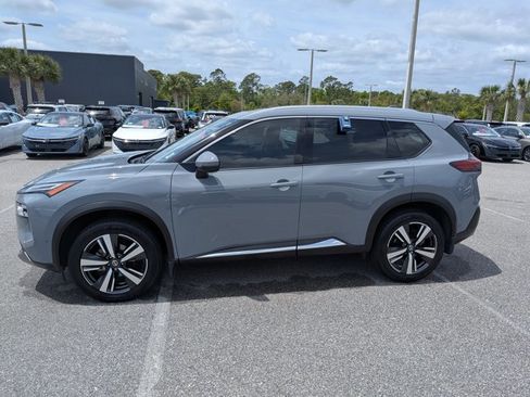 Certified 2021 Nissan Rogue Platinum image 5