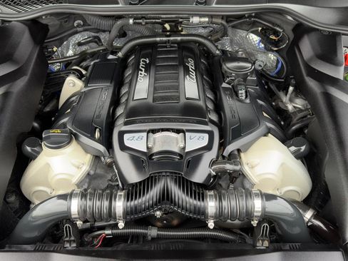 Used 2015 Porsche Cayenne Turbo image 68