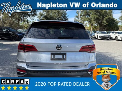 Used 2023 Volkswagen Taos SE image 11