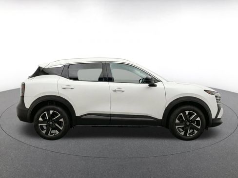 Used 2026 Nissan Kicks SV w/ Cold Weather Package AWD/4WD image 10