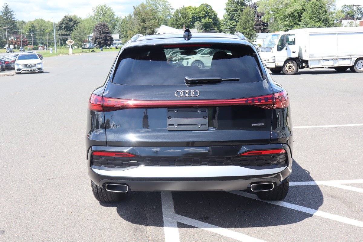 Used 2025 Audi Q5 Premium Plus AWD/4WD image 7