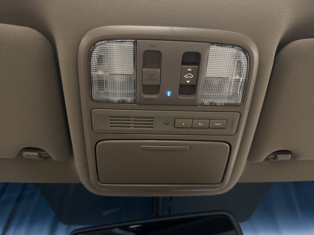 Used 2011 Honda Pilot EX-L image 19